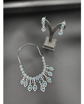 Fayrooz Indian style gold plated set